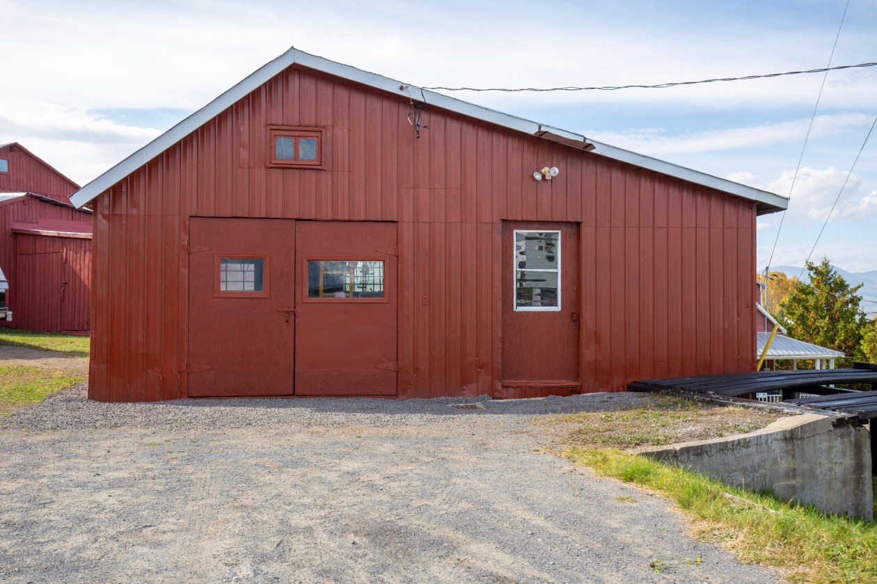 Garage — 61 - 63 Rue Notre-Dame, Notre-Dame-des-Monts