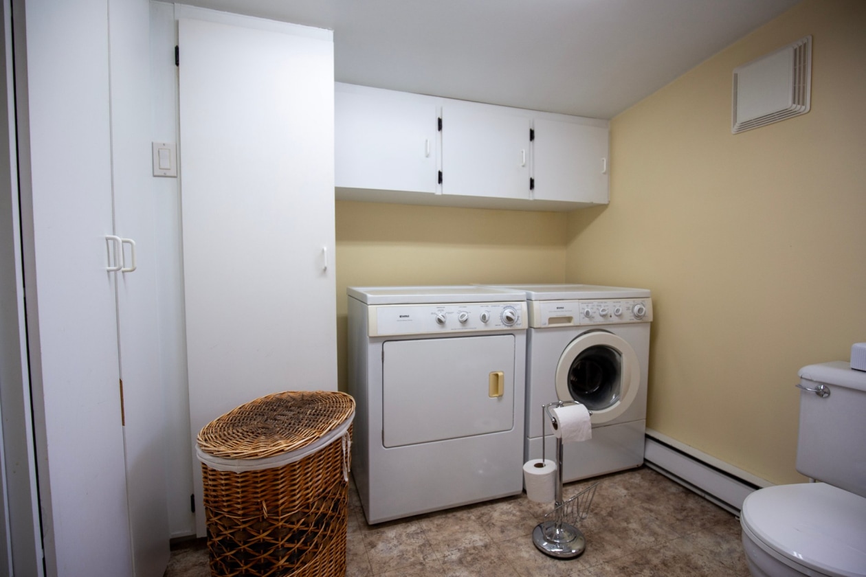 Salle de bains — 61 - 63 Rue Notre-Dame, Notre-Dame-des-Monts