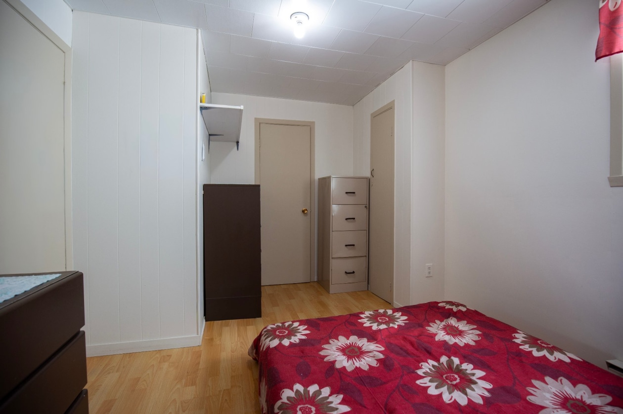 Chambre à coucher — 61 - 63 Rue Notre-Dame, Notre-Dame-des-Monts