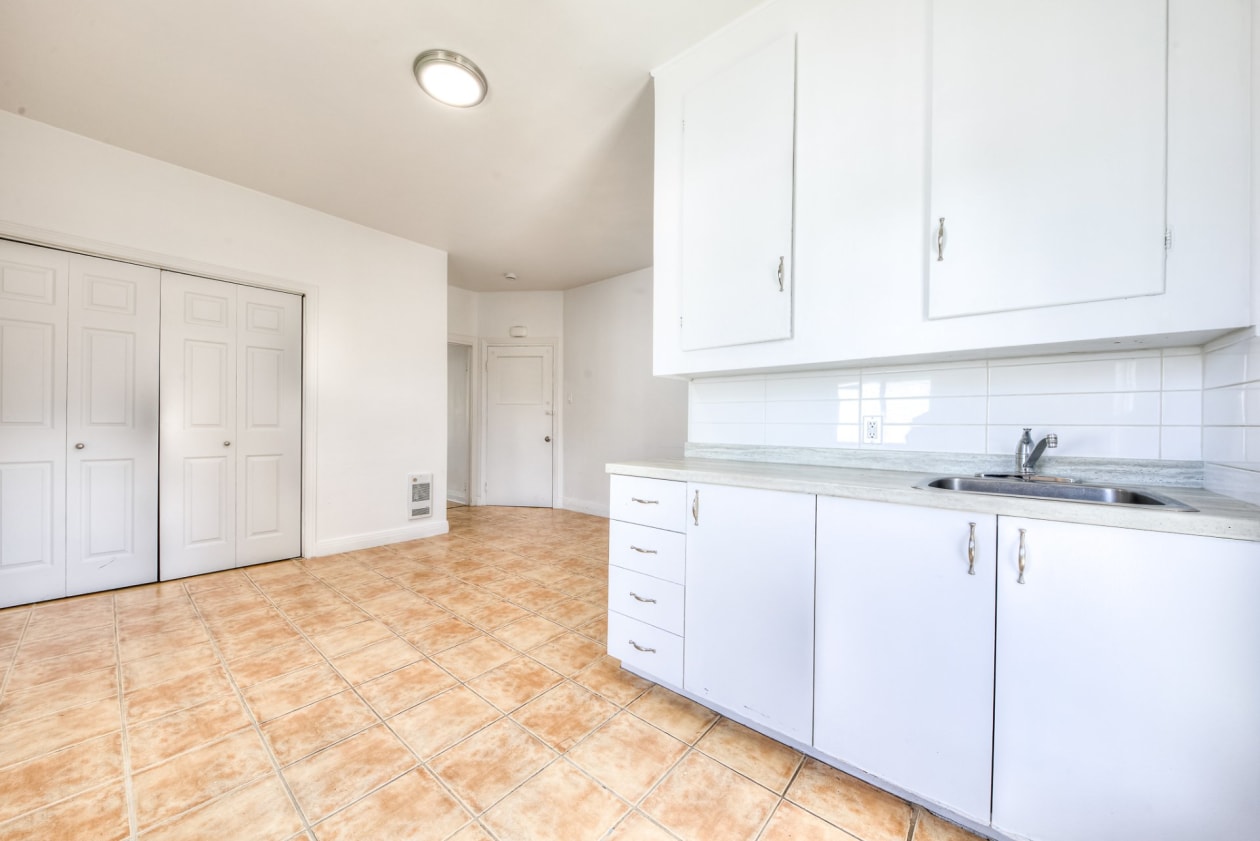 Logement — 10942 - 10946 Av. de Belleville, Montréal
