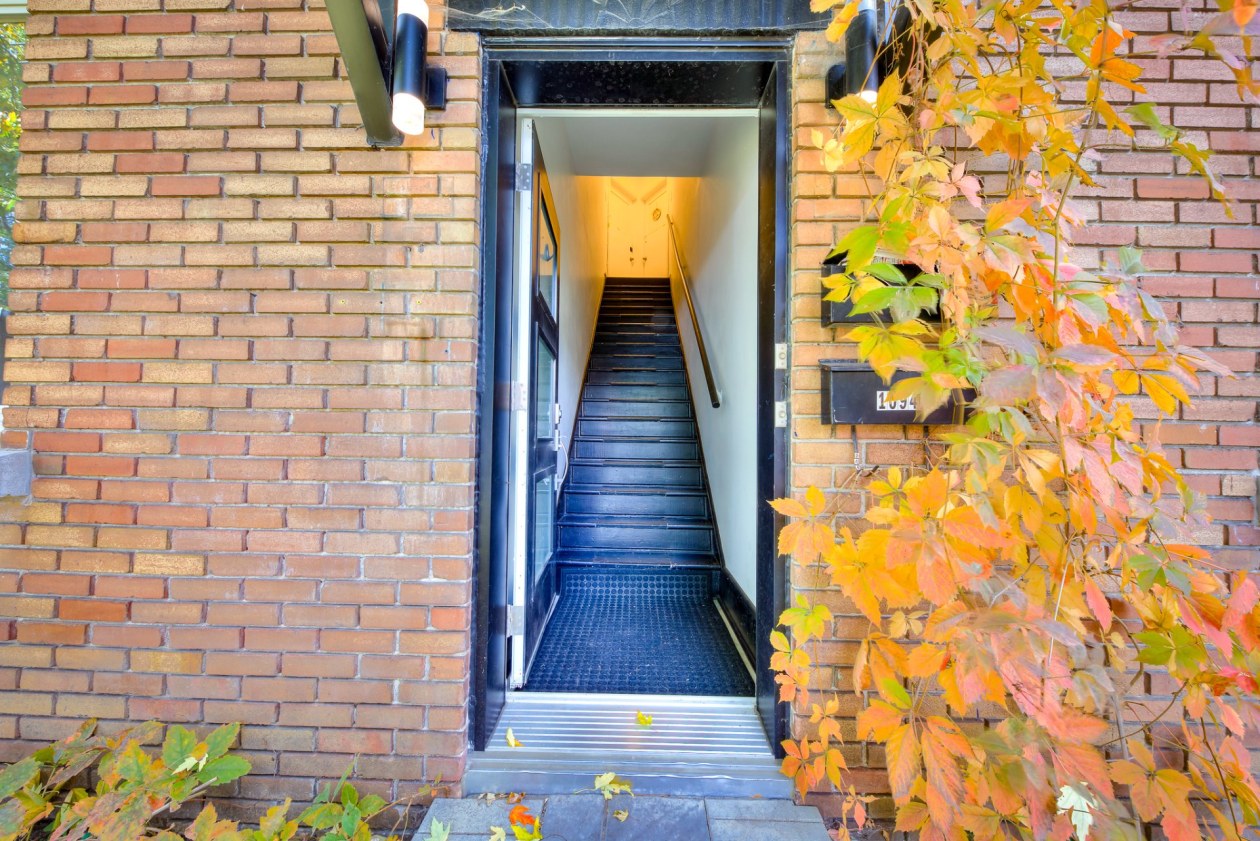 Escalier — 10942 - 10946 Av. de Belleville, Montréal