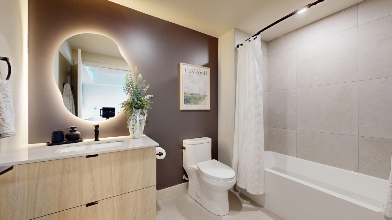 Salle de bains — 1555 Boul. Chomedey, Laval