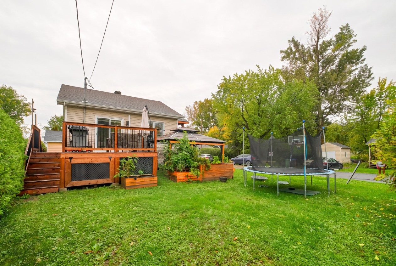 Face arrière — 44 43e Avenue, Saint-Blaise-sur-Richelieu