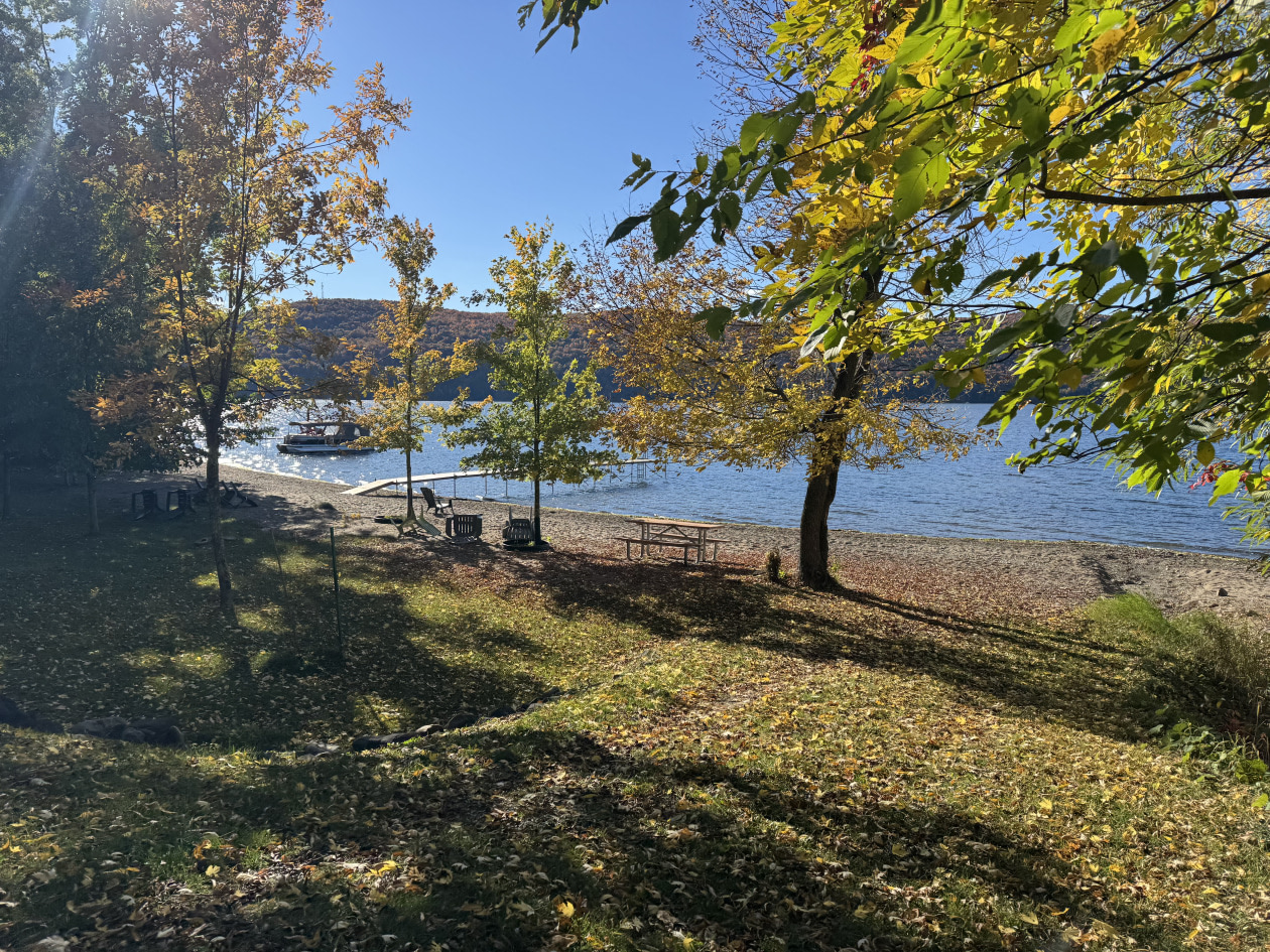 Photo 8 — Chemin du Lac, Hatley