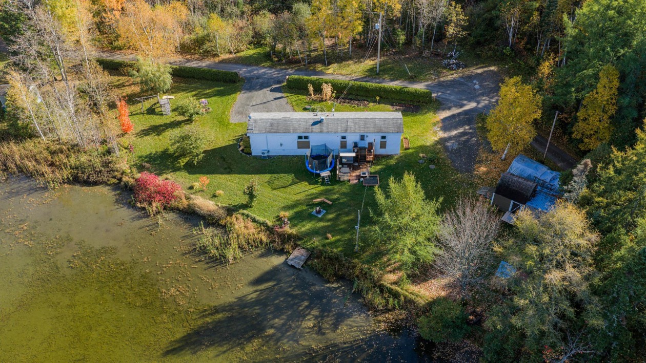 Photo aérienne — 84 Ch. du Lac-à-Gasse, Saint-Anaclet-de-Lessard