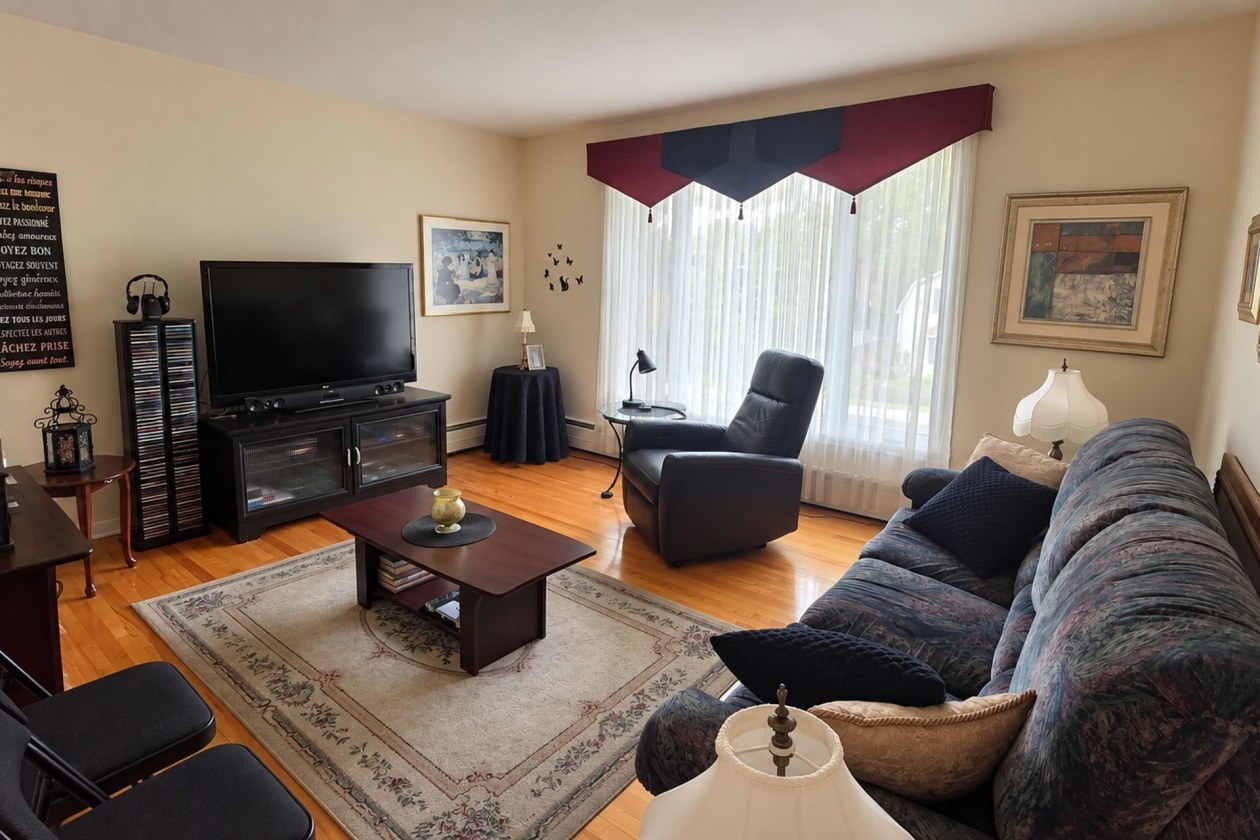 Salon — 1690 Rue Prospect, Sherbrooke