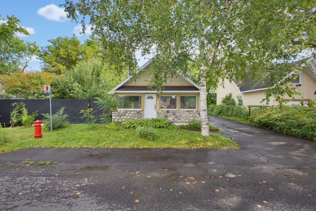 3, 32e Avenue