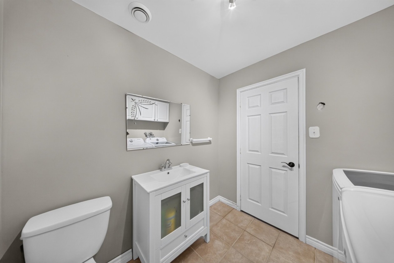 Salle d'eau — 2694 Rue Crépeau, Sherbrooke