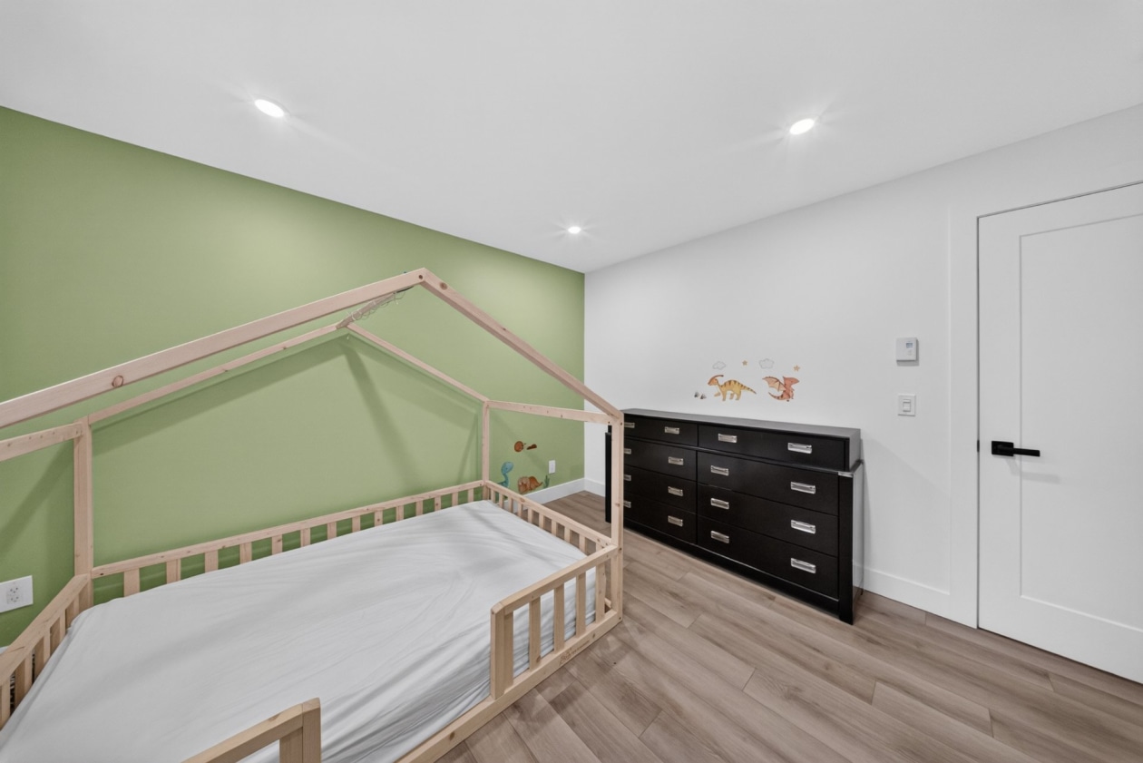 Chambre à coucher — 992 Rue de Honfleur, Sherbrooke