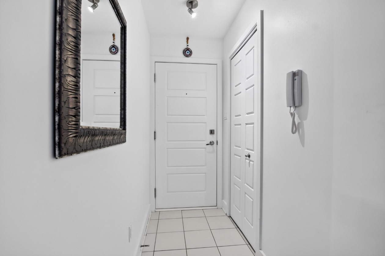 Hall d'entrée — 14 Rue Guy, Saint-Eustache