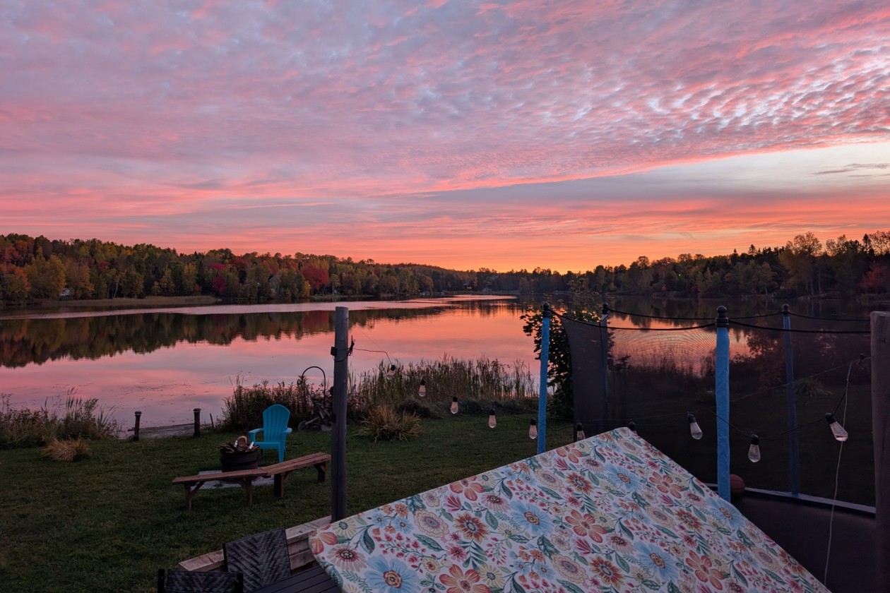 Bord de l'eau — 84 Ch. du Lac-à-Gasse, Saint-Anaclet-de-Lessard
