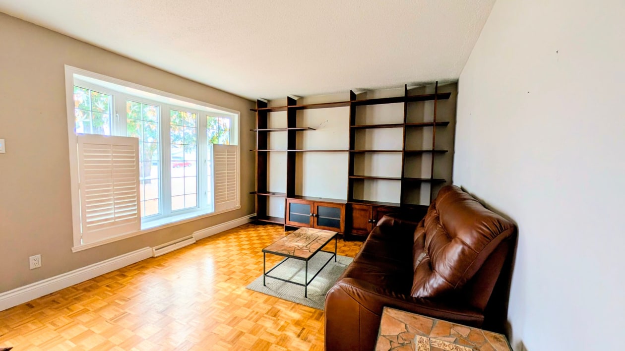 Chambre à coucher — 1390 Av. de la Montagne E., Québec