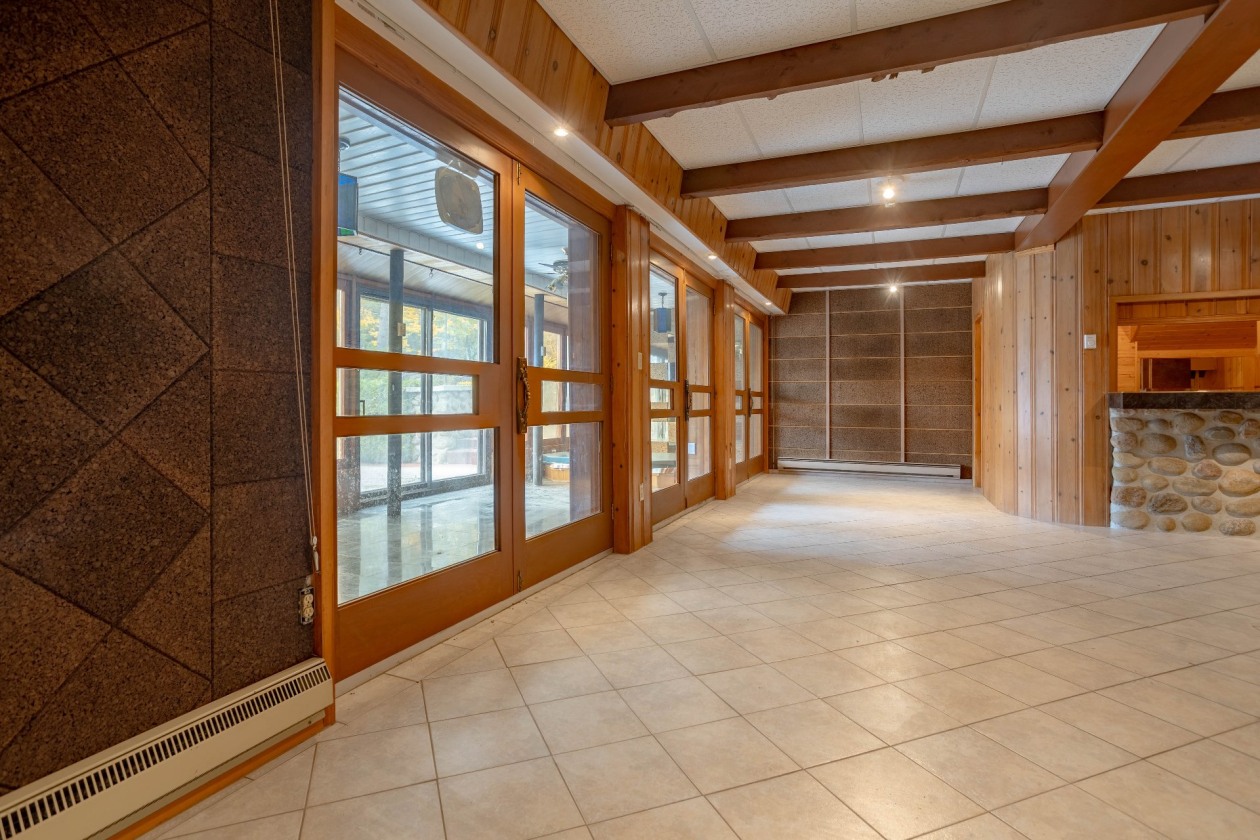 Salle familiale — 5370 Route des Lacs, Saint-Élie-de-Caxton