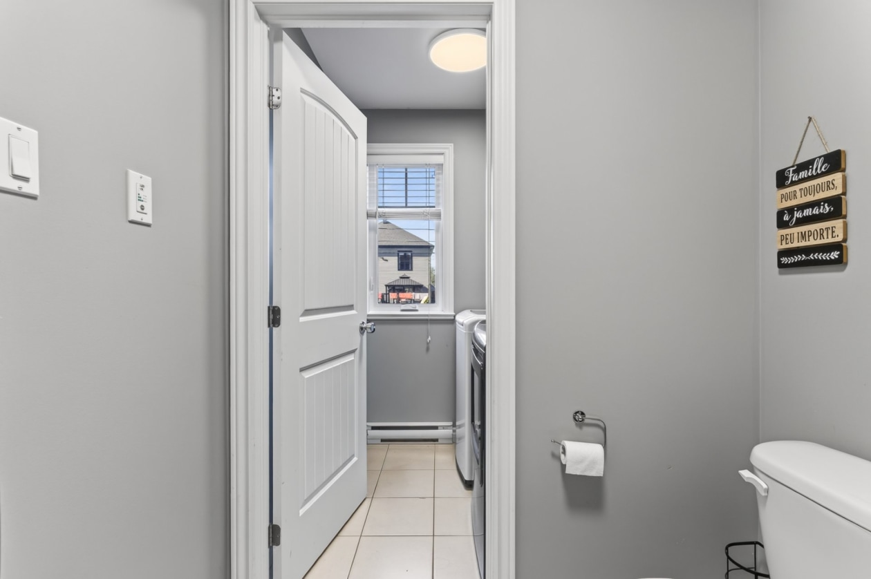 Salle de lavage — 73 Rue Gingras, Sainte-Catherine-de-la-Jacques-Cartier