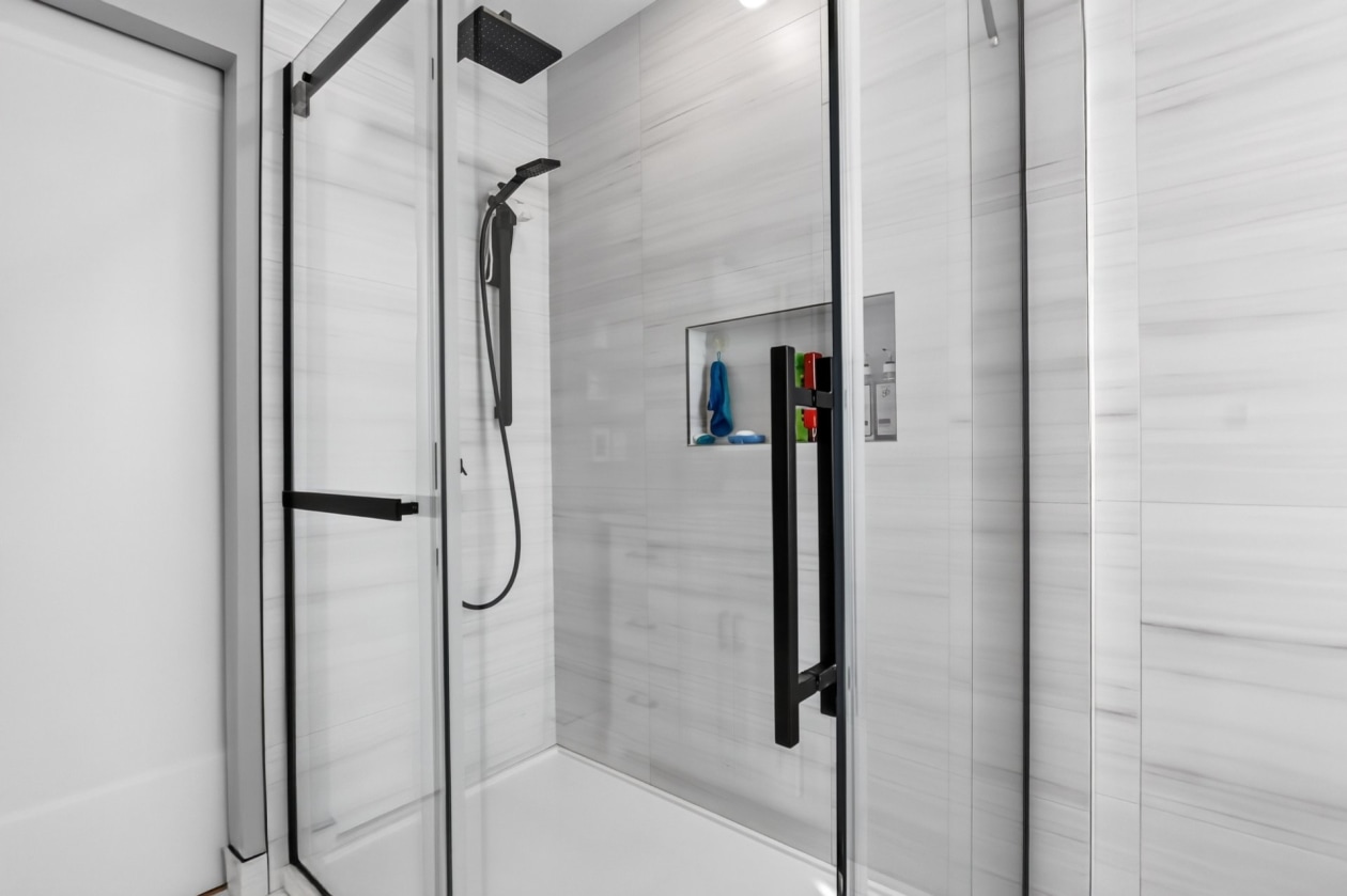 Salle de bains — 609 Rue Primeau, Saint-Eustache