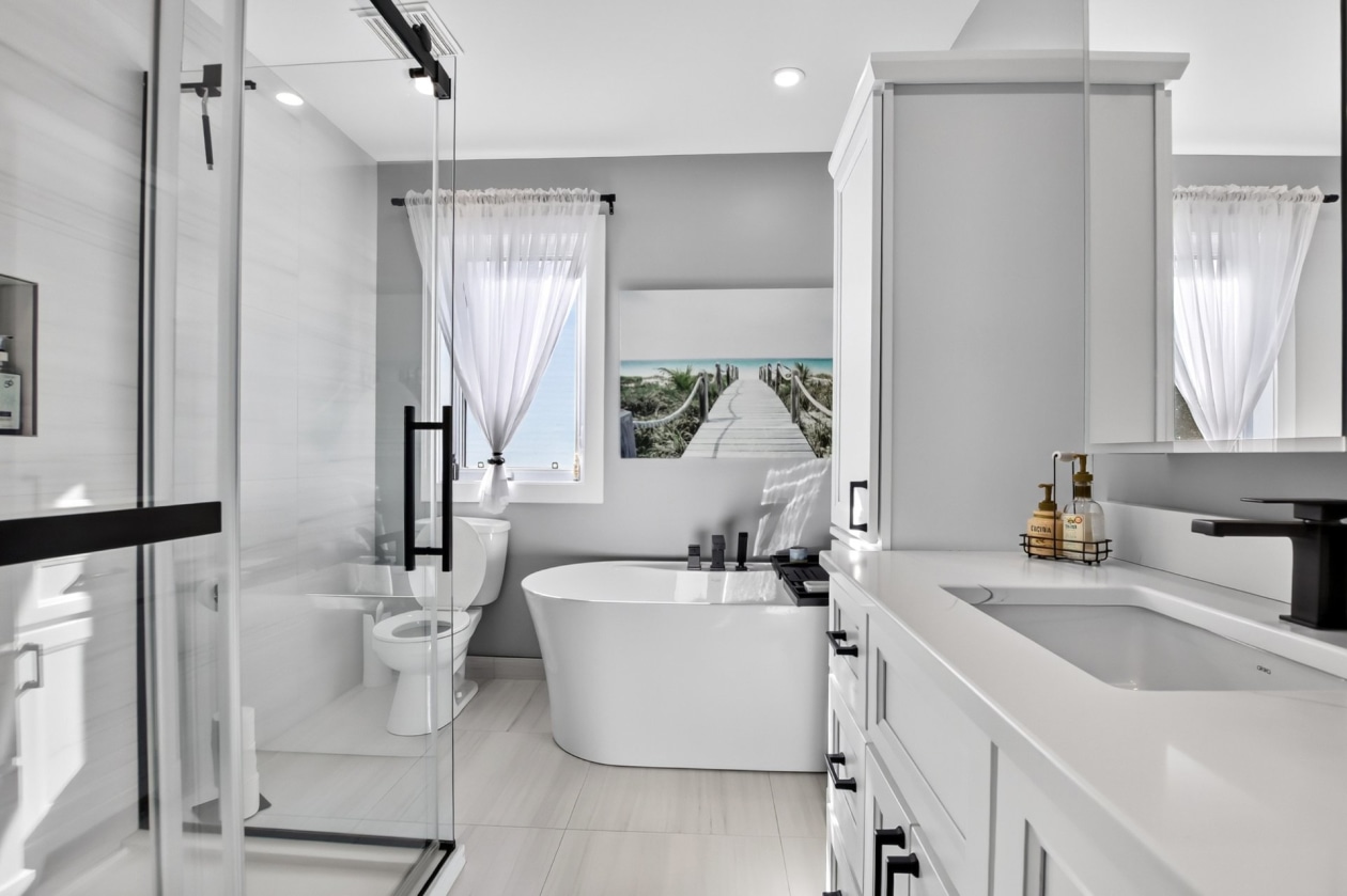 Salle de bains — 609 Rue Primeau, Saint-Eustache