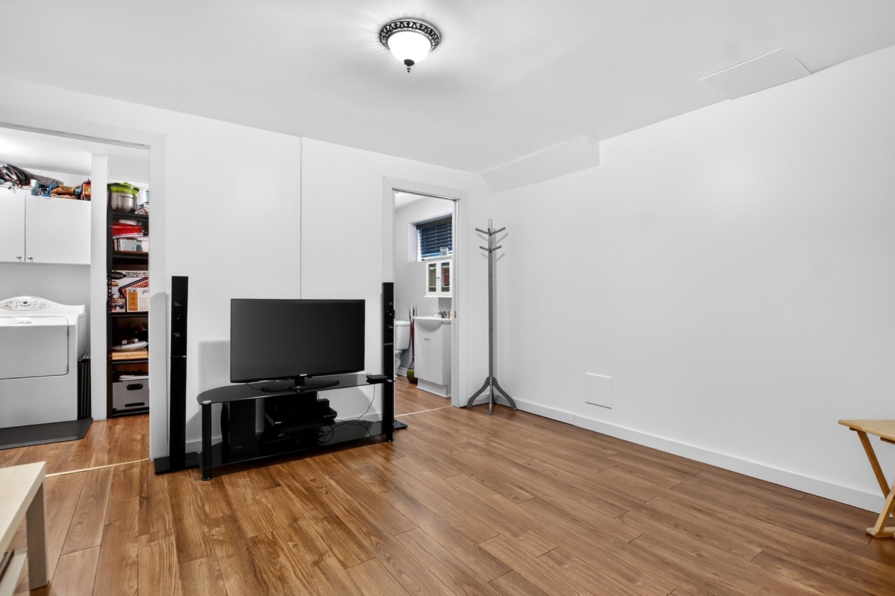 Salle familiale — 609 Rue Primeau, Saint-Eustache
