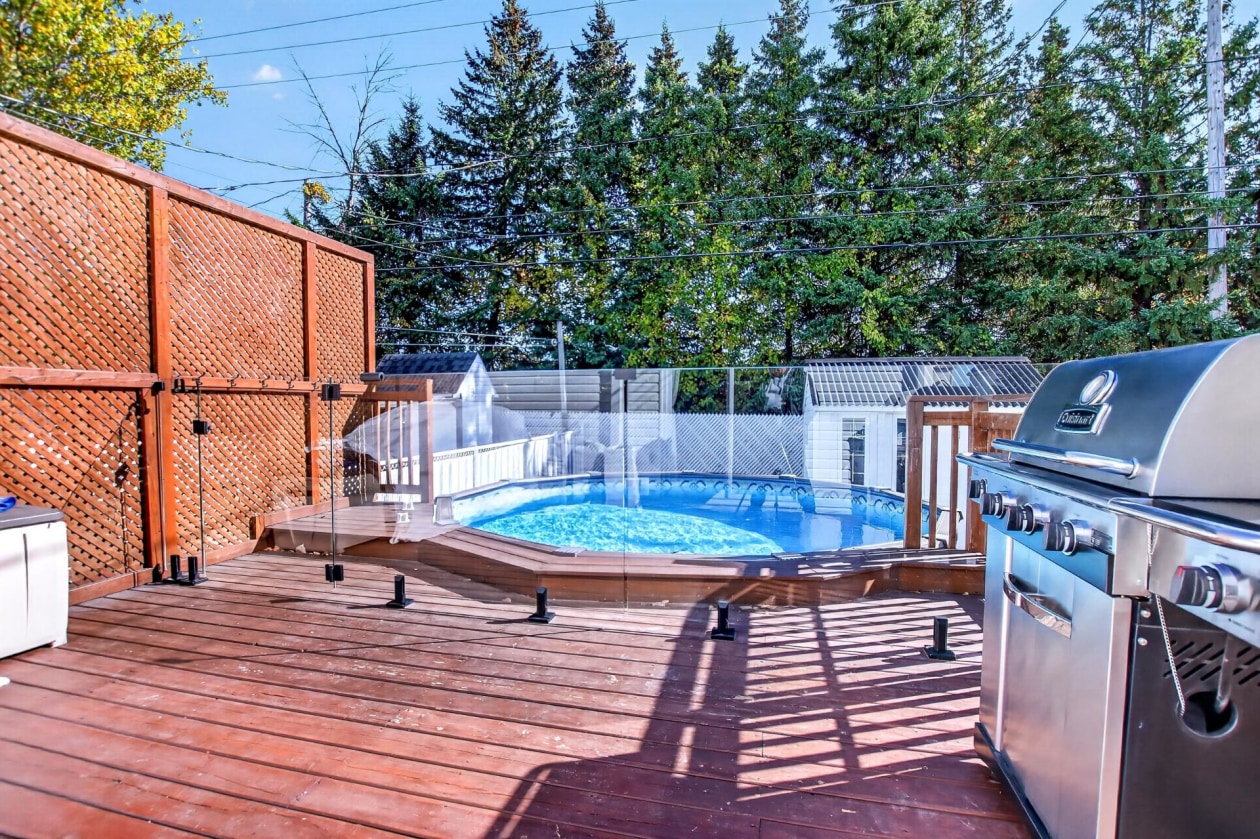 Terrasse — 609 Rue Primeau, Saint-Eustache