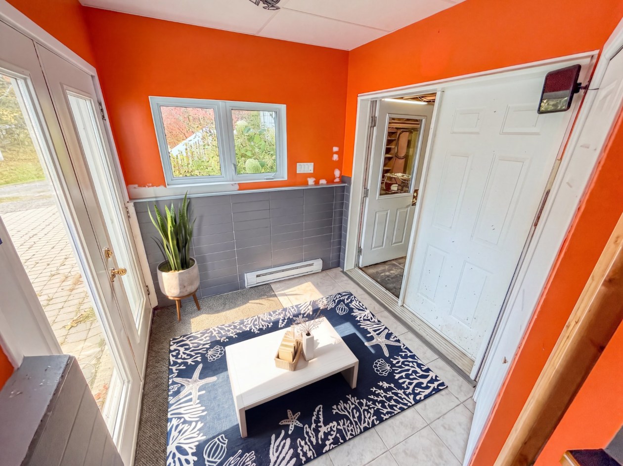Hall d'entrée — 2088 Ch. du Lac-Sept-Îles, Chandler