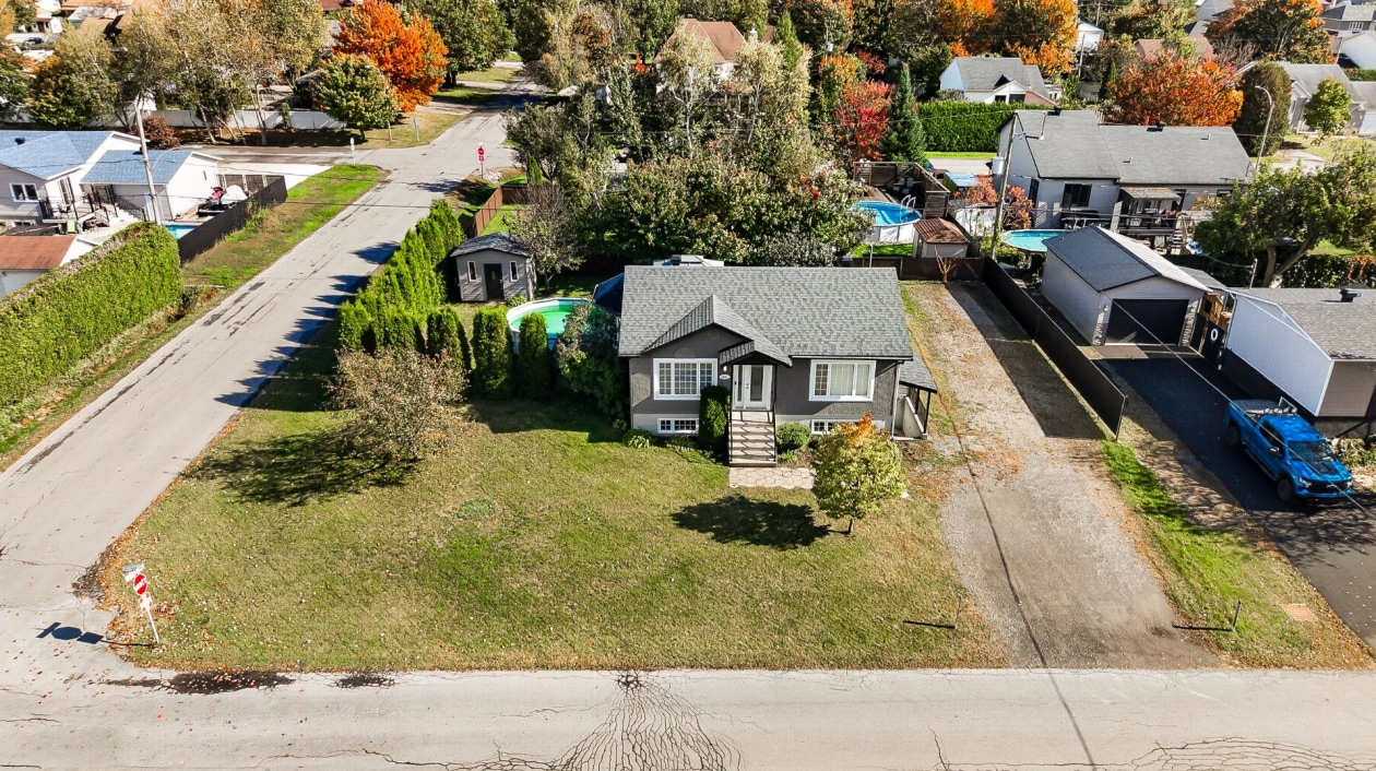 Photo aérienne — 1931 Rue René, Terrebonne
