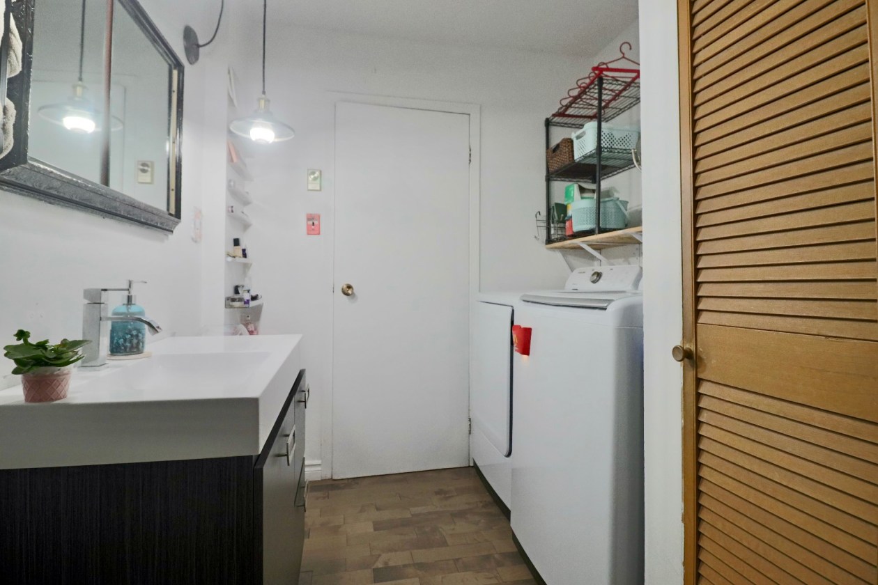 Salle de bains — 21 Rue Matton, Trois-Rivières