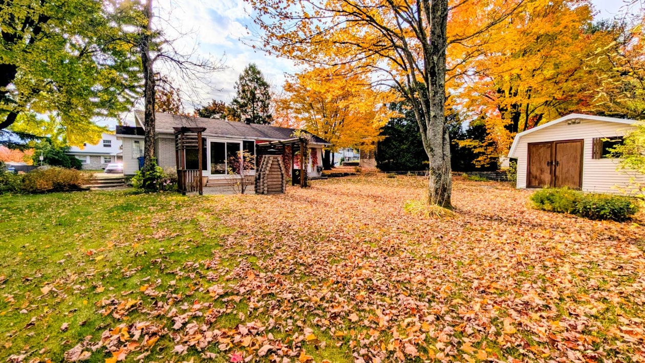 Extérieur — 1390 Av. de la Montagne E., Québec