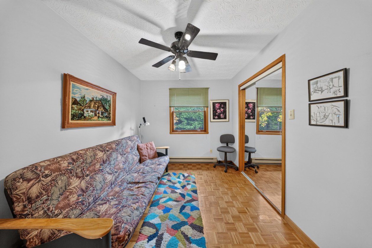 Chambre à coucher — 40 Rue des Muguets, Saint-Denis-de-Brompton