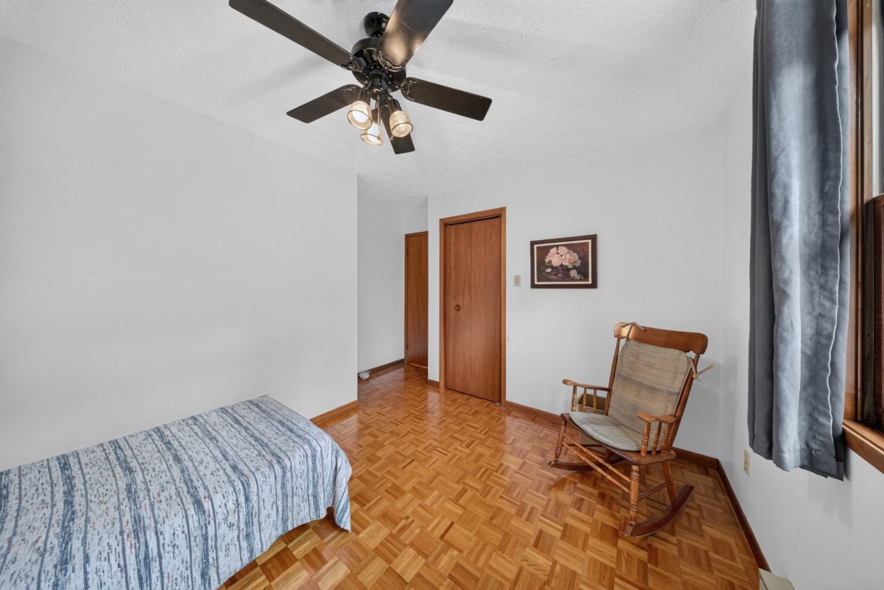 Chambre à coucher — 40 Rue des Muguets, Saint-Denis-de-Brompton