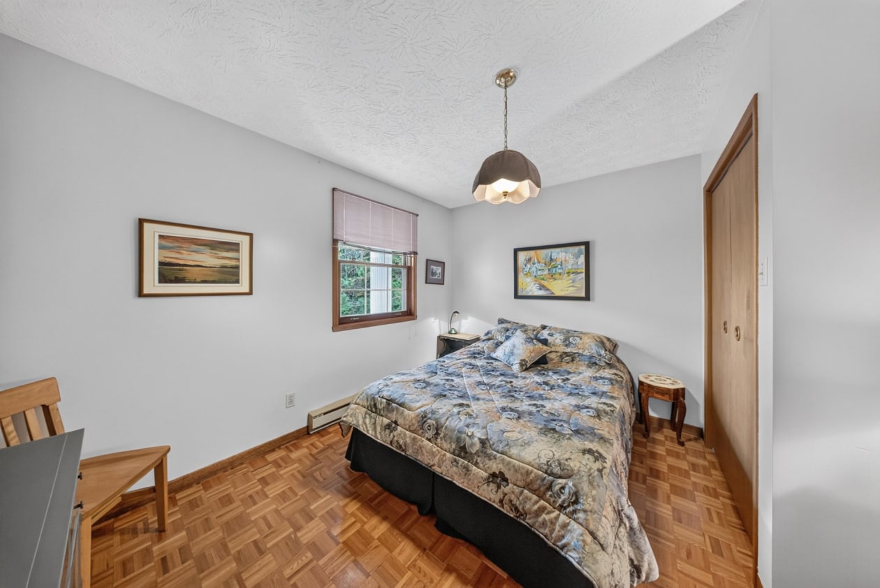 Chambre à coucher — 40 Rue des Muguets, Saint-Denis-de-Brompton
