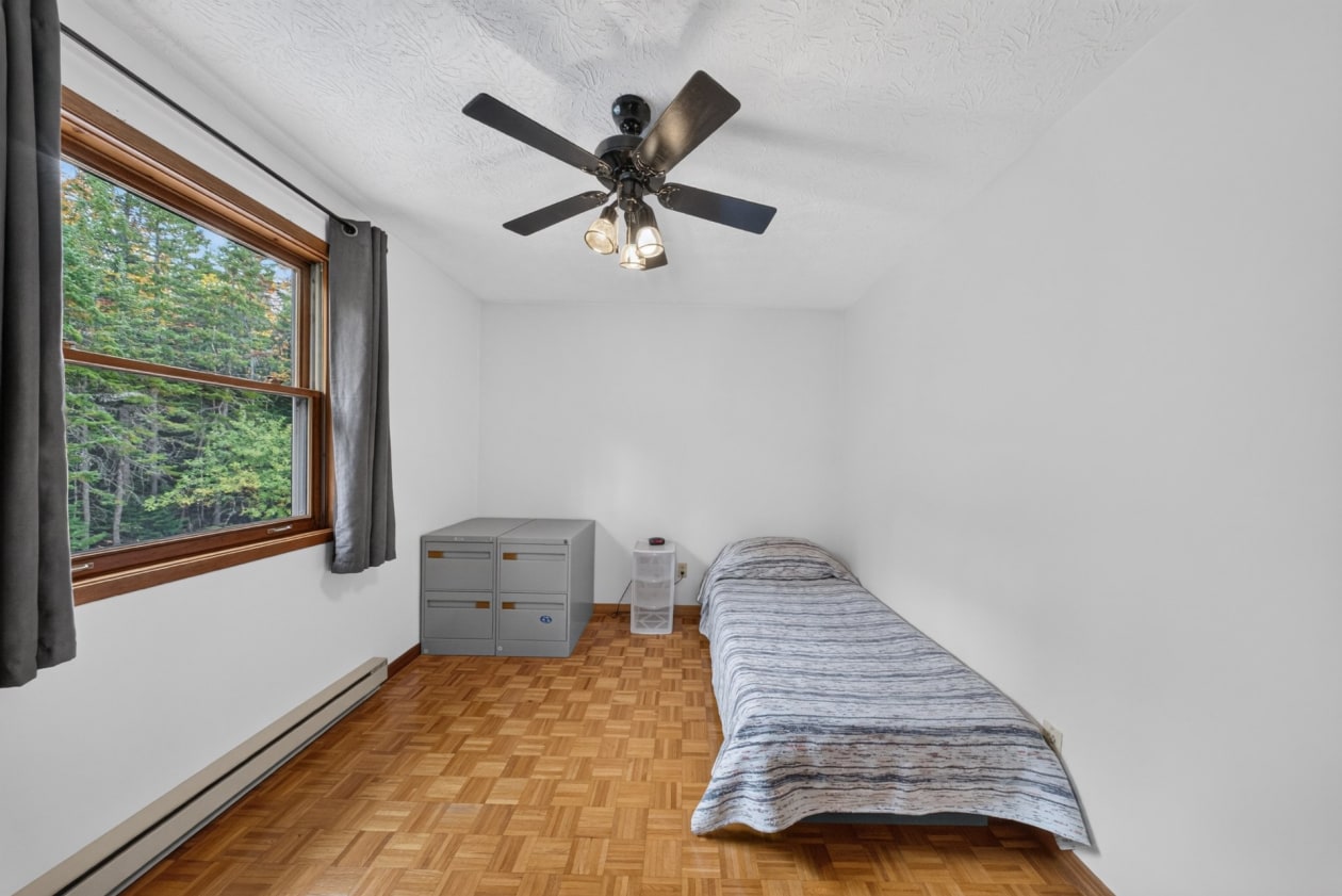 Chambre à coucher — 40 Rue des Muguets, Saint-Denis-de-Brompton