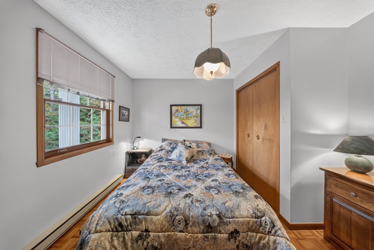 Chambre à coucher — 40 Rue des Muguets, Saint-Denis-de-Brompton