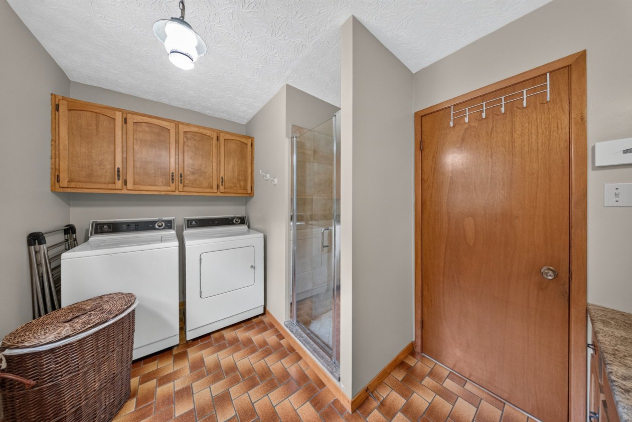 Salle de bains — 40 Rue des Muguets, Saint-Denis-de-Brompton