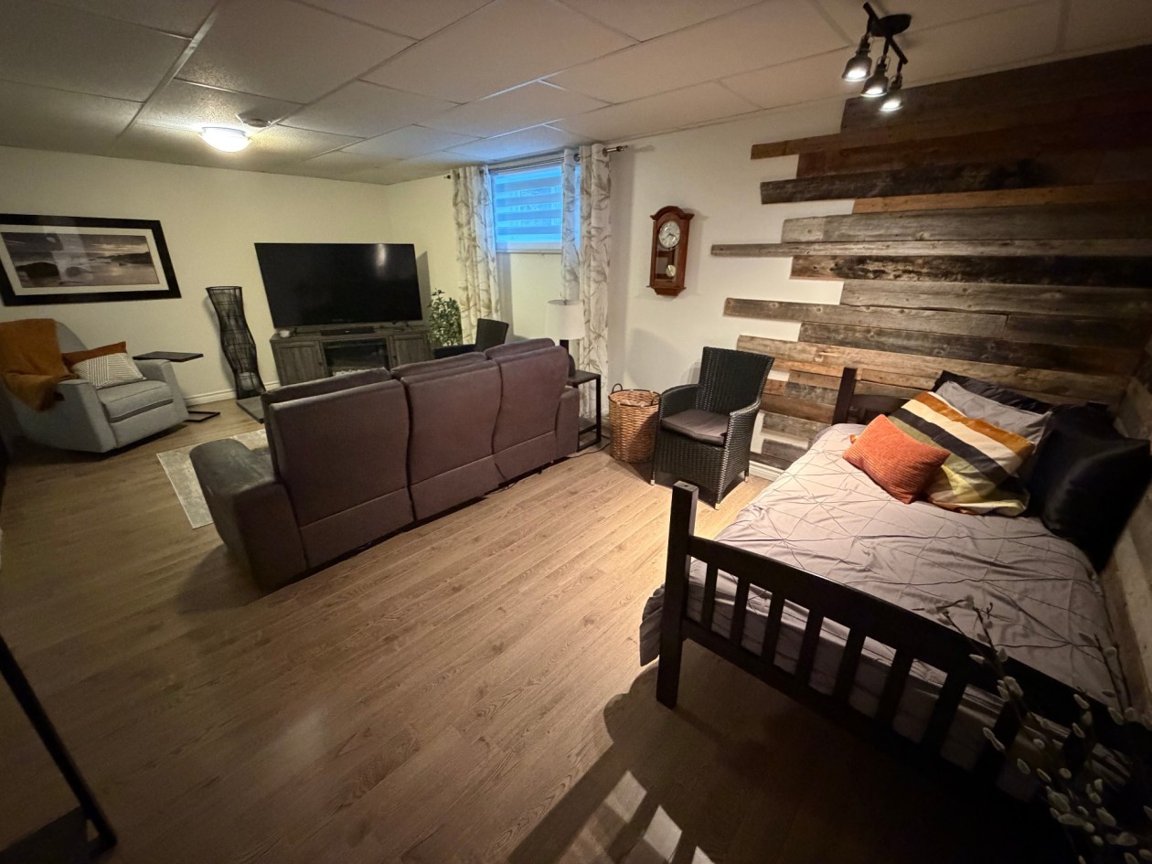 Salle familiale — 1626 Rue de la Prairie, Saguenay