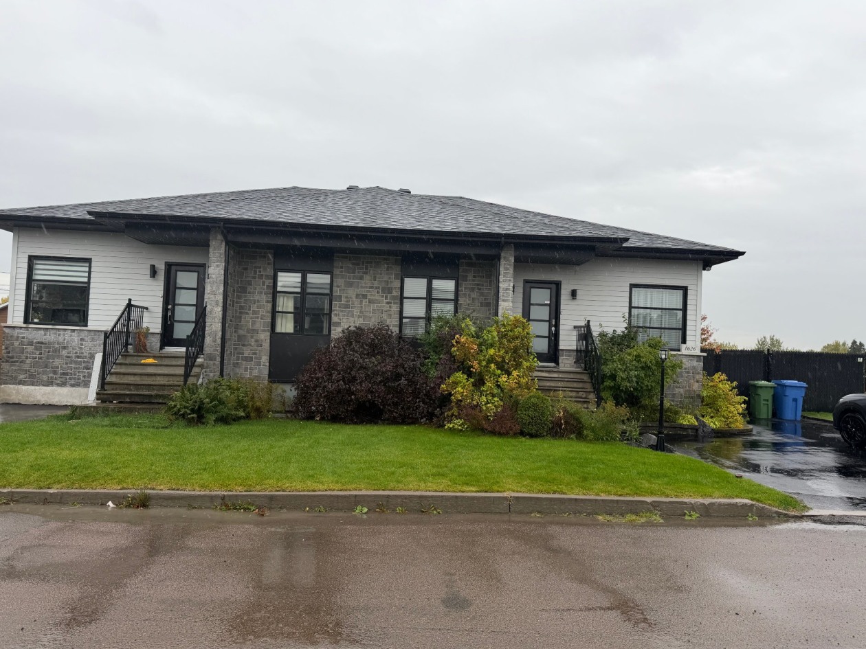 Façade — 1626 Rue de la Prairie, Saguenay