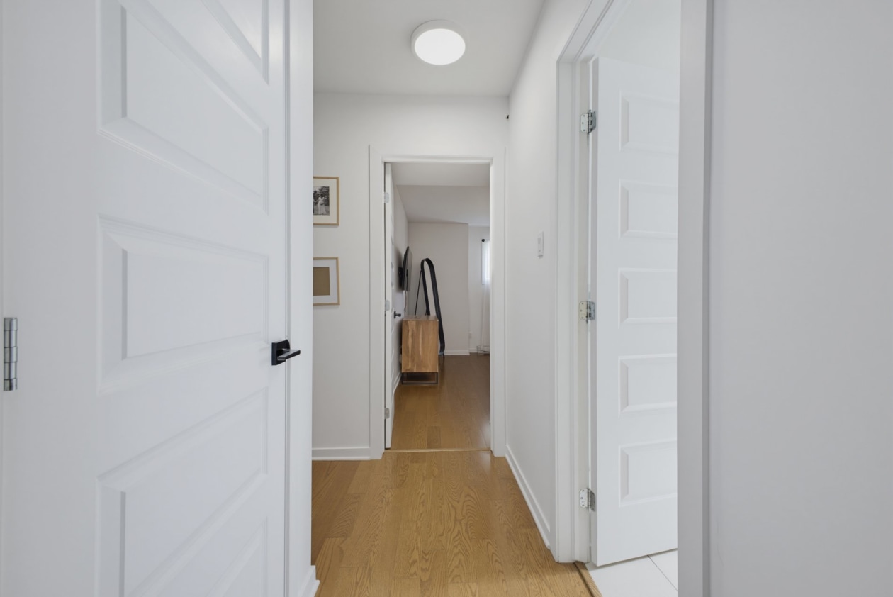 Corridor — 9715 Rue Yvon-Paiement, Mirabel