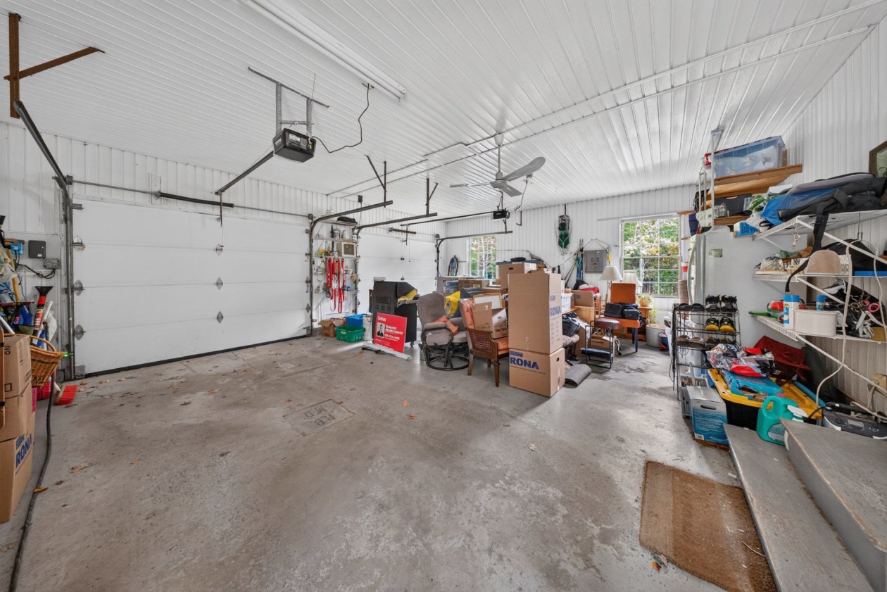 Garage — 40 Rue des Muguets, Saint-Denis-de-Brompton