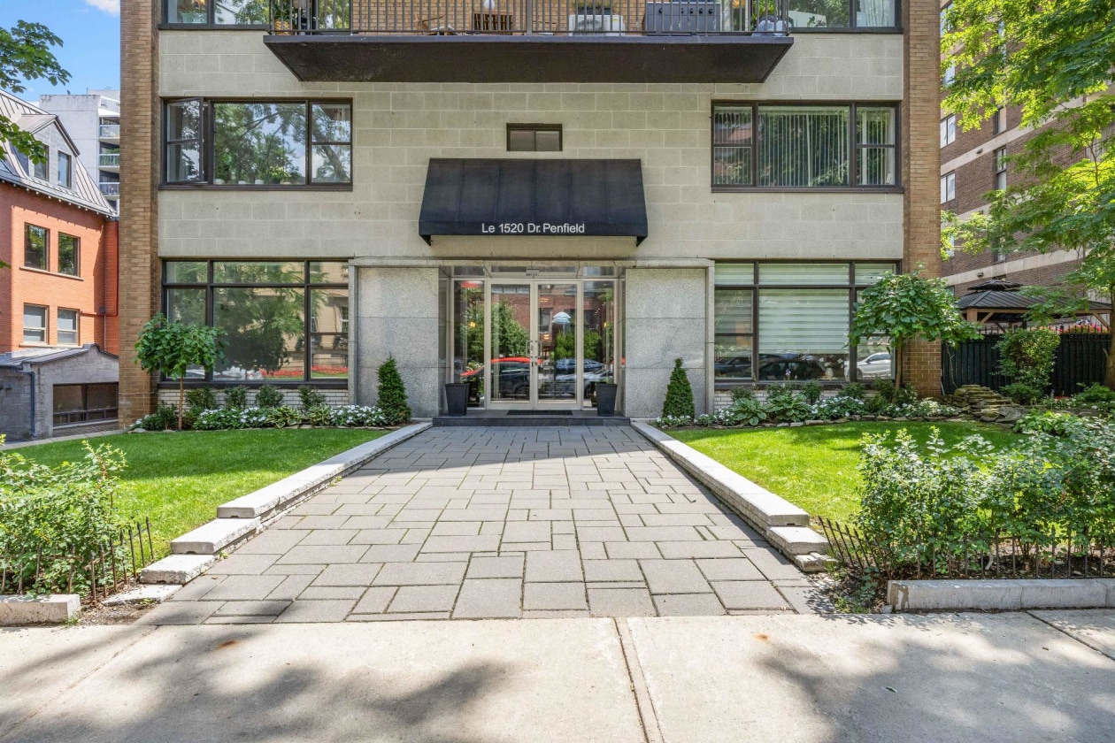 Façade — 1520 Av. du Docteur-Penfield, Montréal