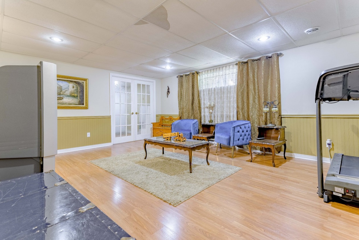 Salle familiale — 1242 Carré du Maire-Paquin, Trois-Rivières