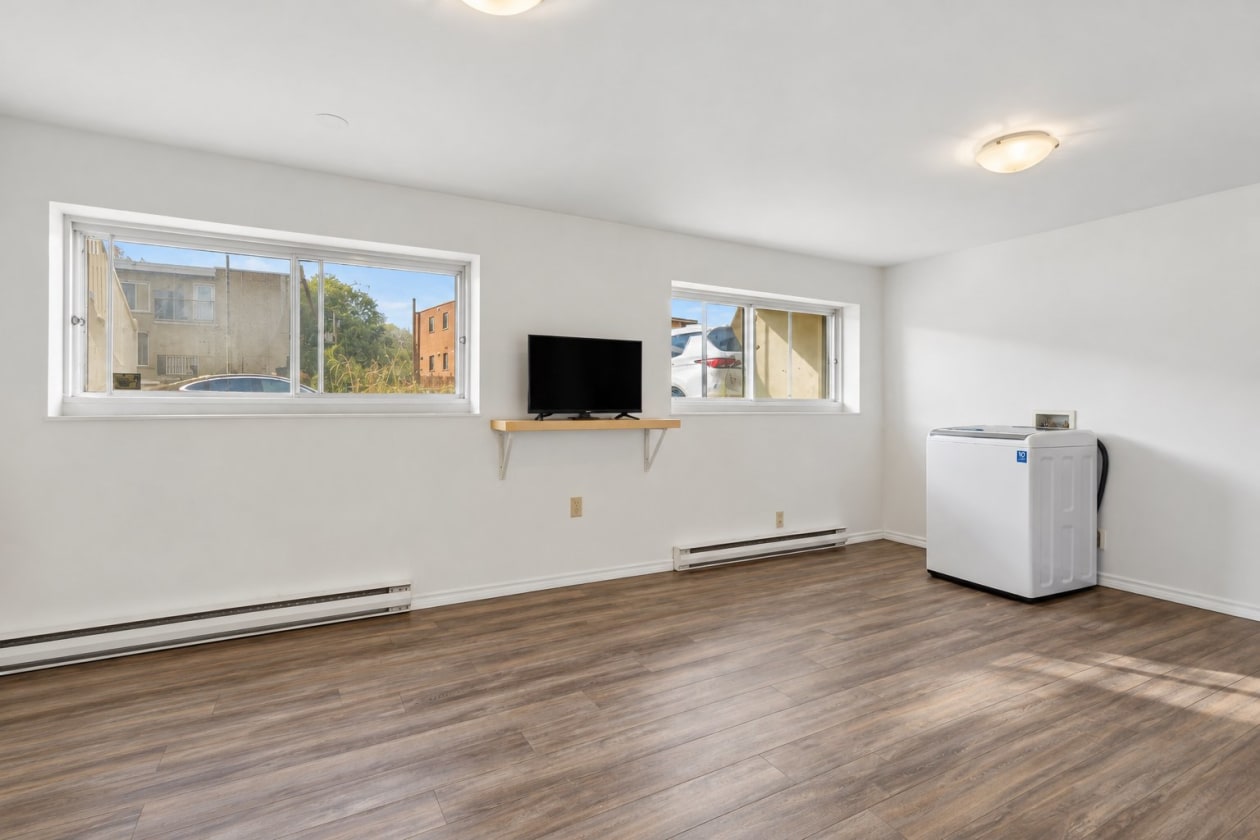 Chambre à coucher — 814 - 820 Av. Ponsard, Brossard