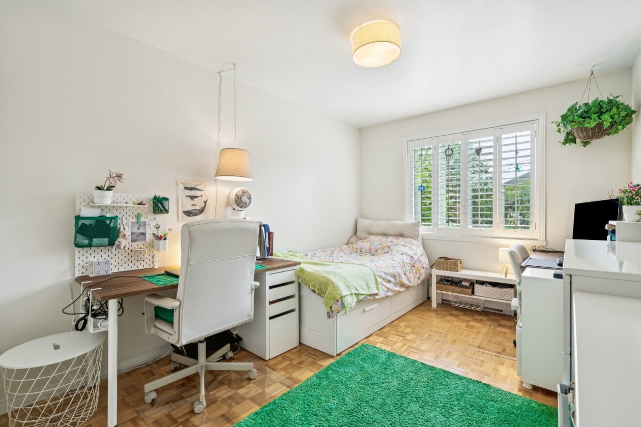 Chambre à coucher — 5578 Rue Louis-Dumouchel, Montréal