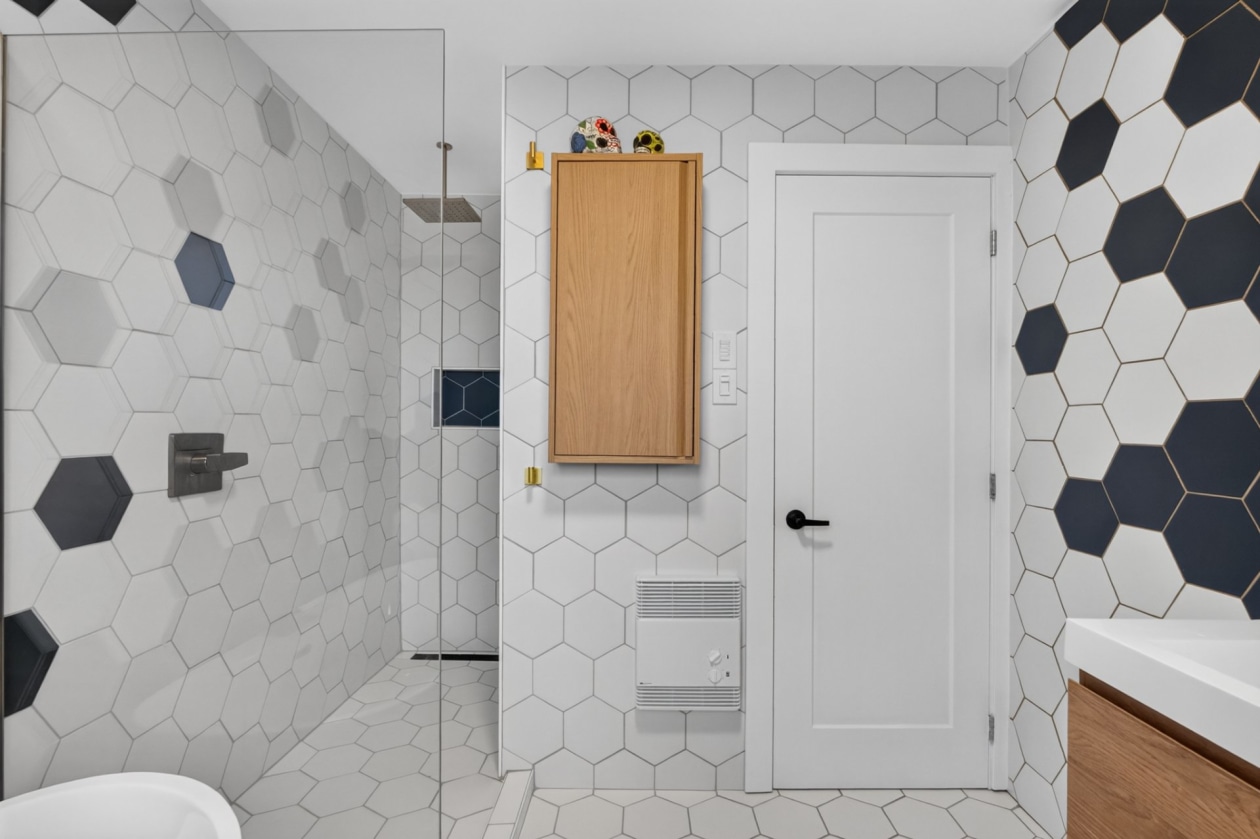 Salle de bains — 2024 Rue du Pont, Saint-Lambert-de-Lauzon