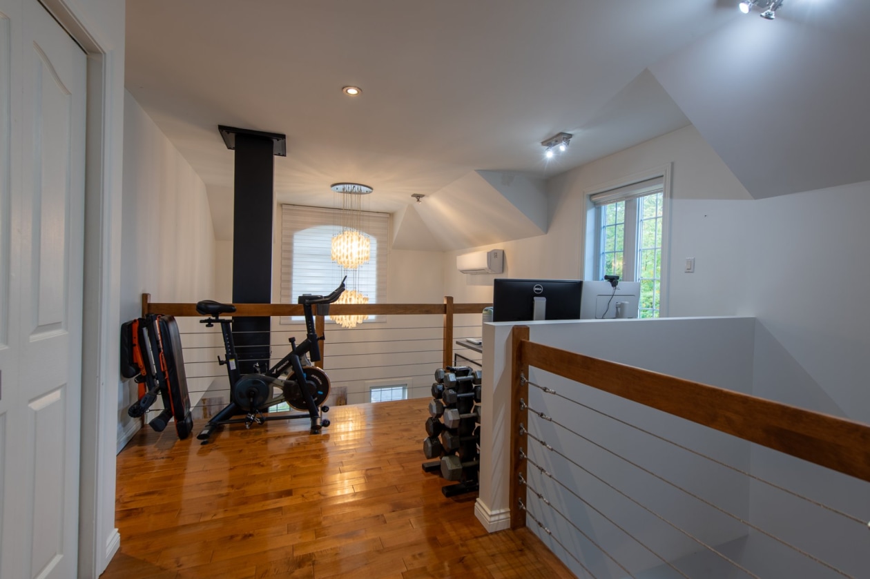 Corridor — 12 Rue Wakeham, Gaspé