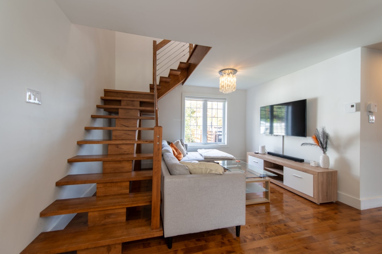 Escalier — 12 Rue Wakeham, Gaspé