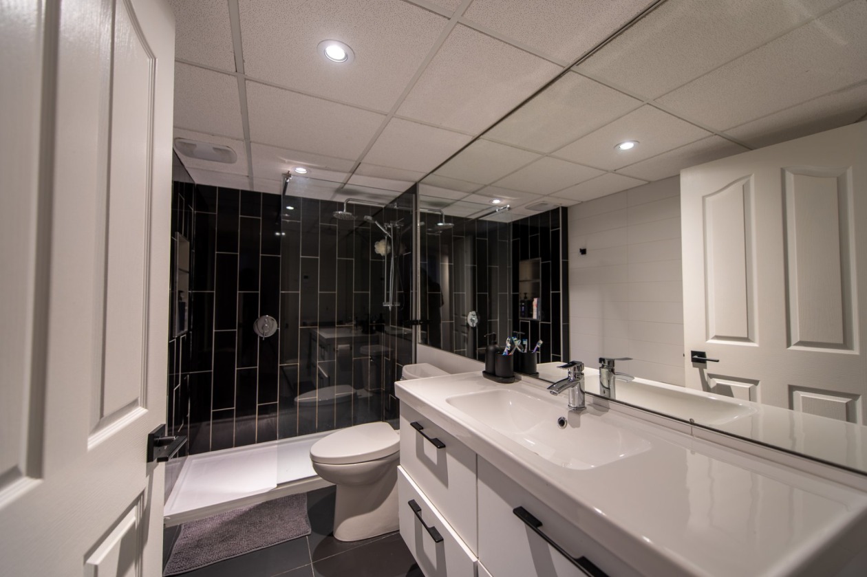 Salle de bains — 12 Rue Wakeham, Gaspé