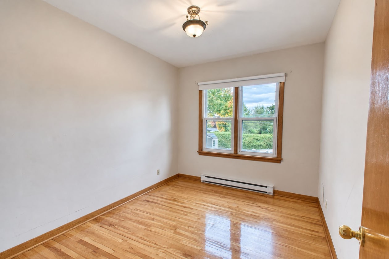 Chambre à coucher — 2210 Rue d'Youville, Sherbrooke