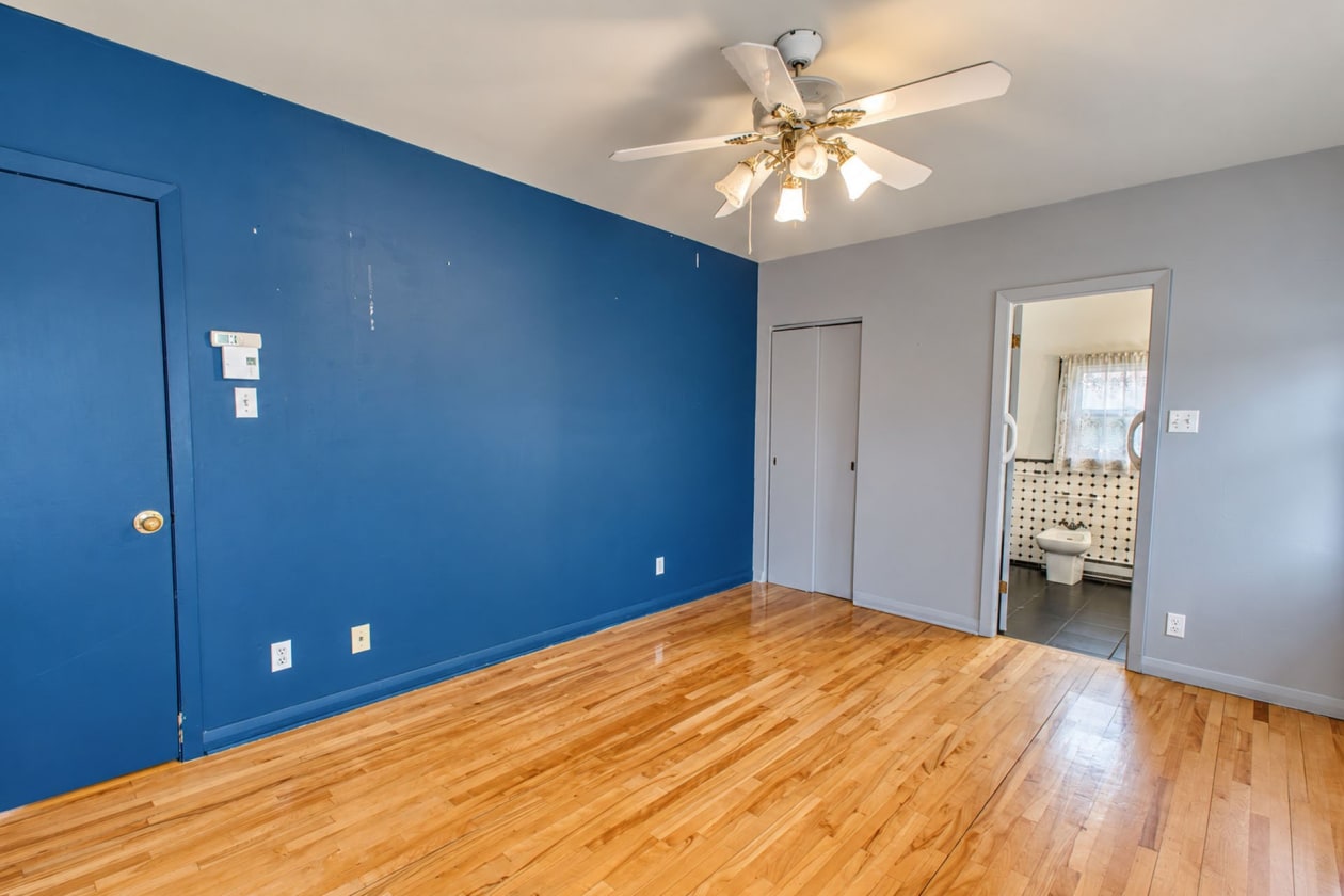 Chambre à coucher principale — 2210 Rue d'Youville, Sherbrooke