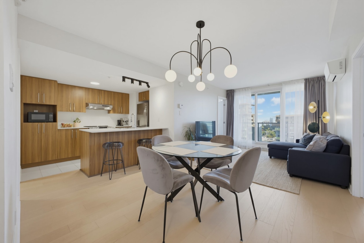 Vue d'ensemble — 10050 Place de l'Acadie, Montréal