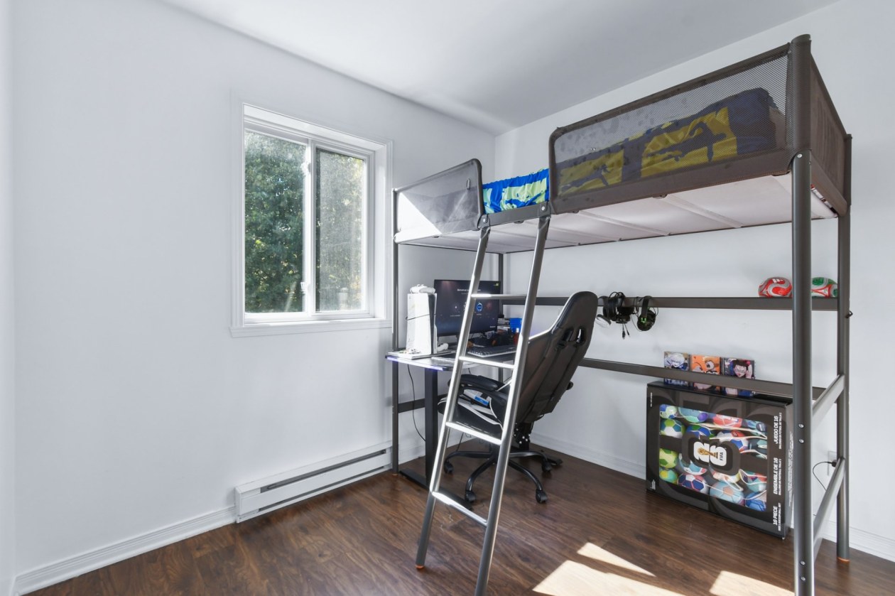 Chambre à coucher — 150 Rue J.-C.-Wilson, Saint-Jérôme