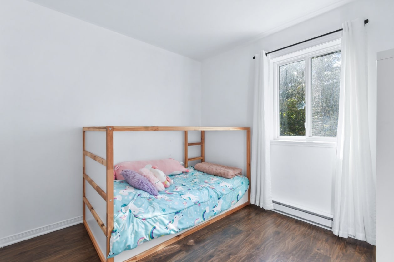 Chambre à coucher — 150 Rue J.-C.-Wilson, Saint-Jérôme