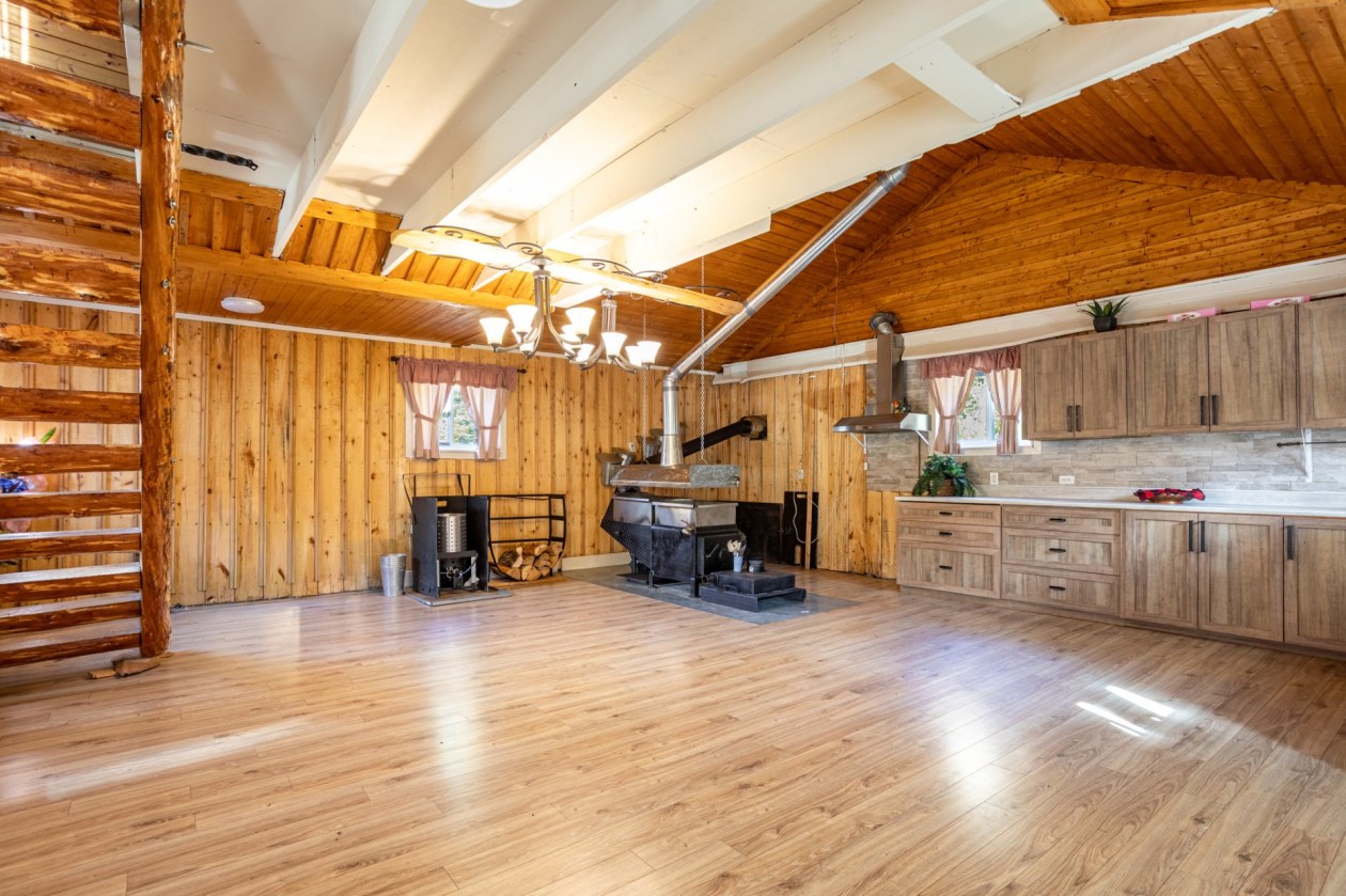 Salle à manger — 1911 Rg St-Félix, Notre-Dame-du-Mont-Carmel
